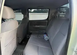 Toyota Hilux 2006 Silver