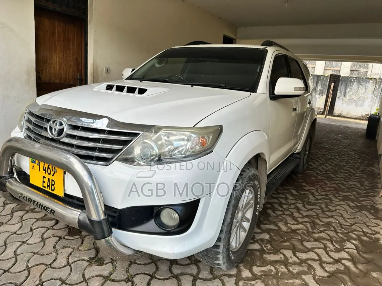 Toyota Fortuner 2015 White