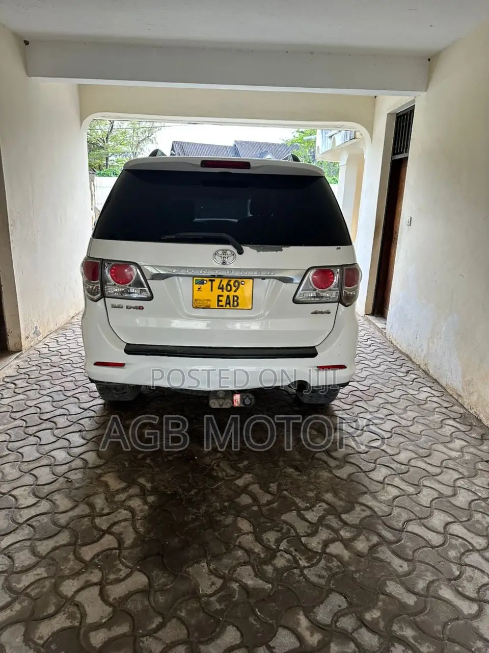 Toyota Fortuner 2015 White