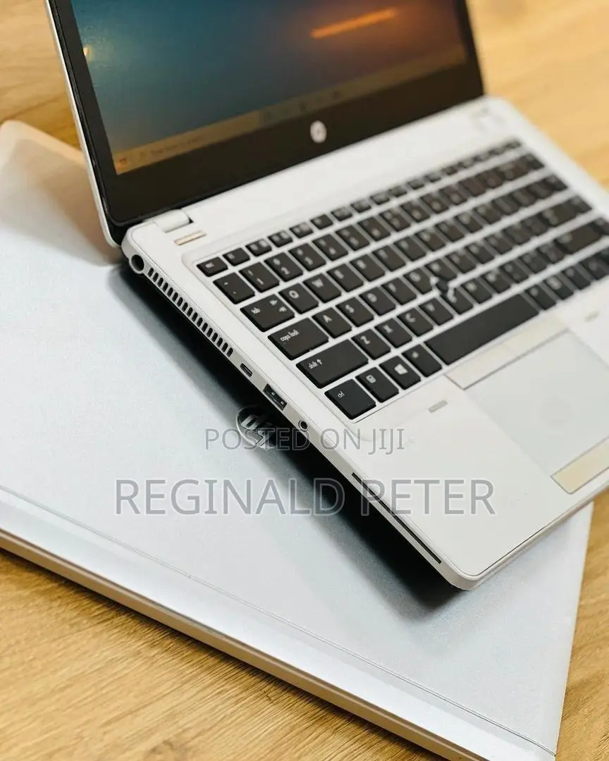 Laptop HP EliteBook Folio 9480M 8GB Intel Core I5 HDD+SSD 256GB