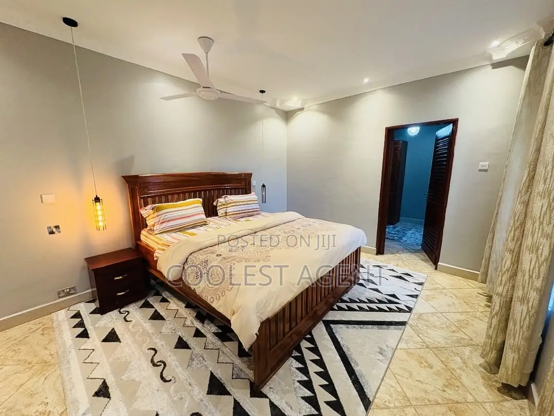 Furnished 2bdrm Villa in Coolest Estate, Oyster Bay for rent
