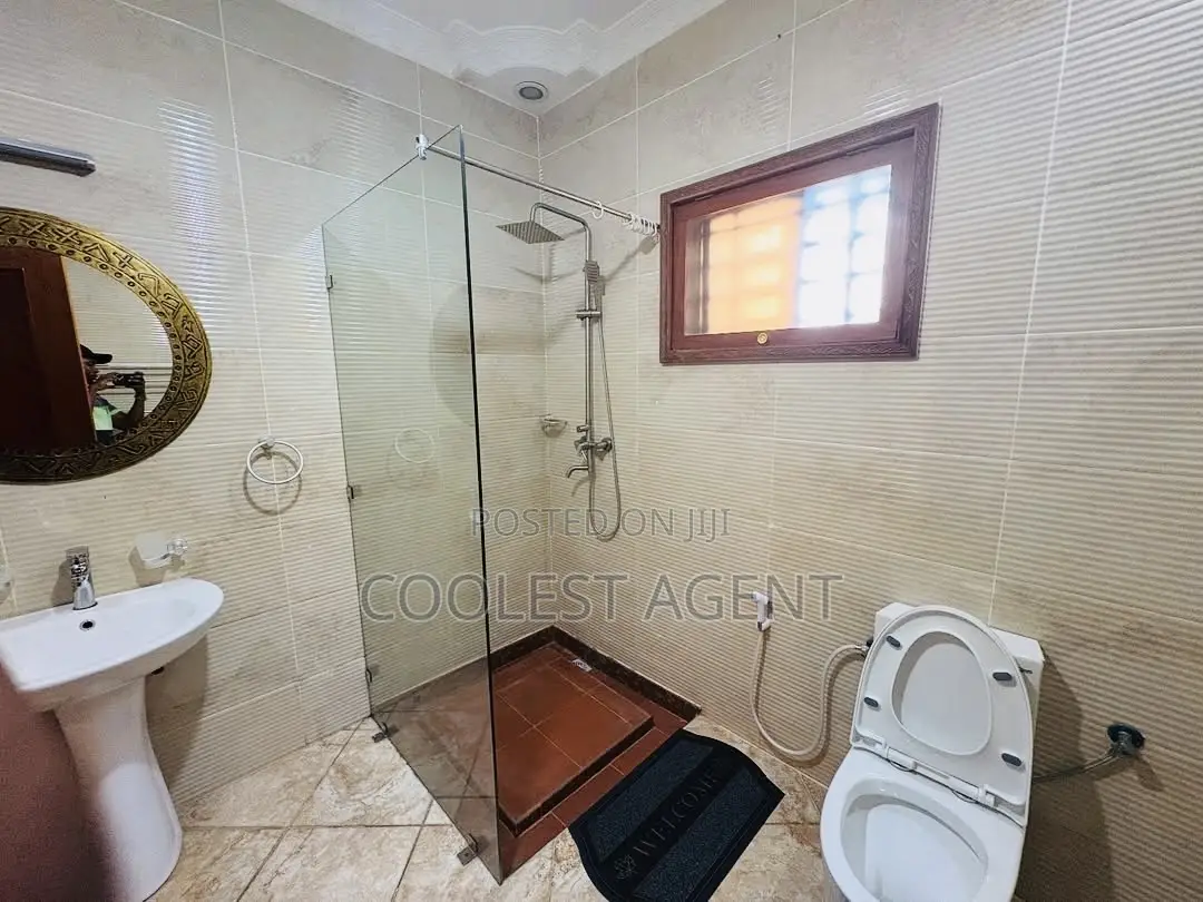 Furnished 2bdrm Villa in Coolest Estate, Oyster Bay for rent