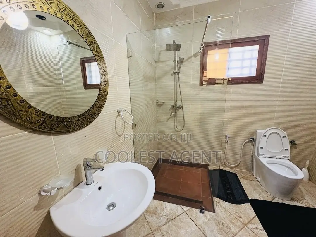 Furnished 2bdrm Villa in Coolest Estate, Oyster Bay for rent