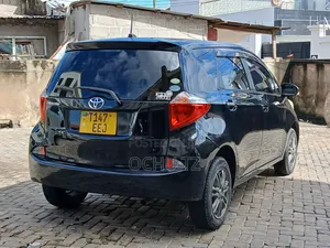Toyota Ractis 2013 Black
