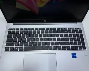 New Laptop HP 250 G10 8GB Intel Core I5 SSD 512GB