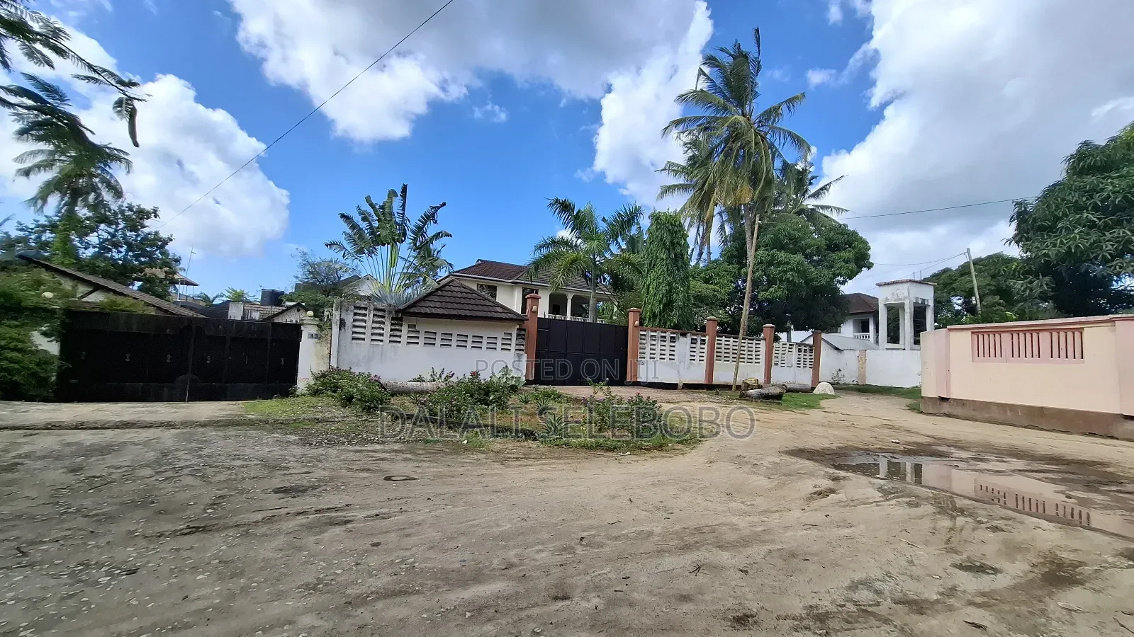 Furnished Mini Flat in Mbezi Beach for sale