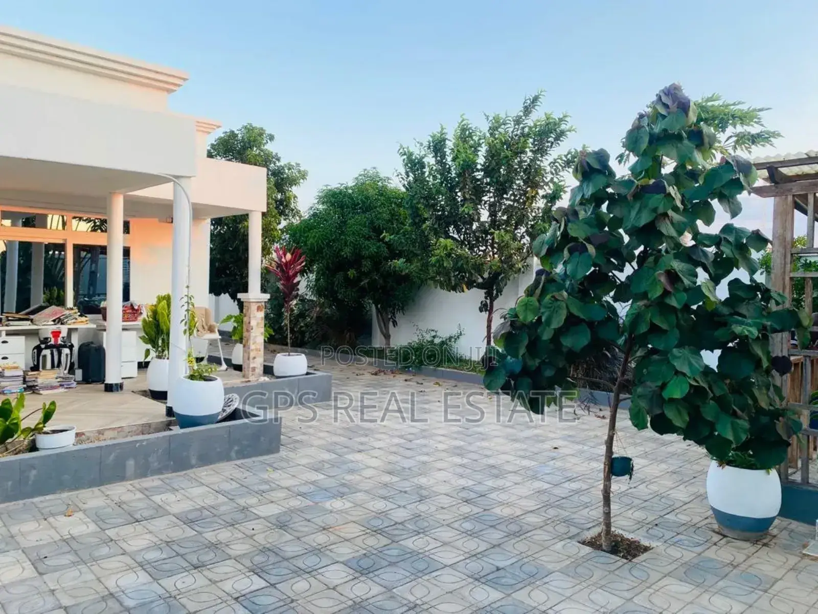 Furnished 5bdrm House in Lyumbi Dodoma for sale