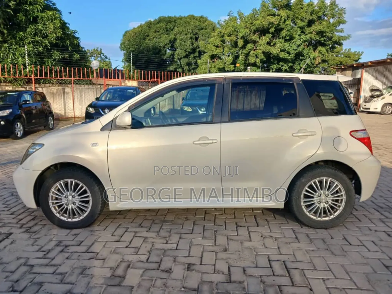 Toyota IST 2006 White