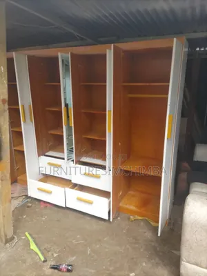 Kabati Za Nguo Milango Mi4