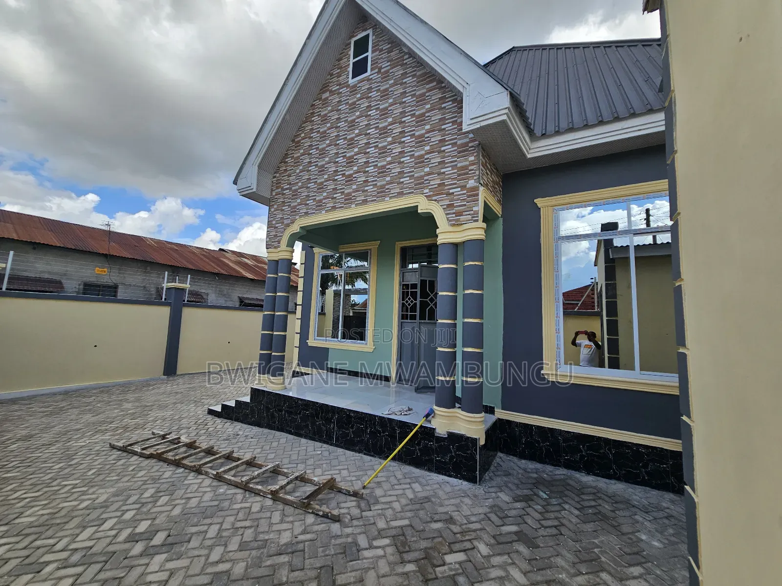 Furnished 4bdrm House in Maliasili, Charambe for sale