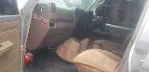 Toyota Land Cruiser 2015 Silver