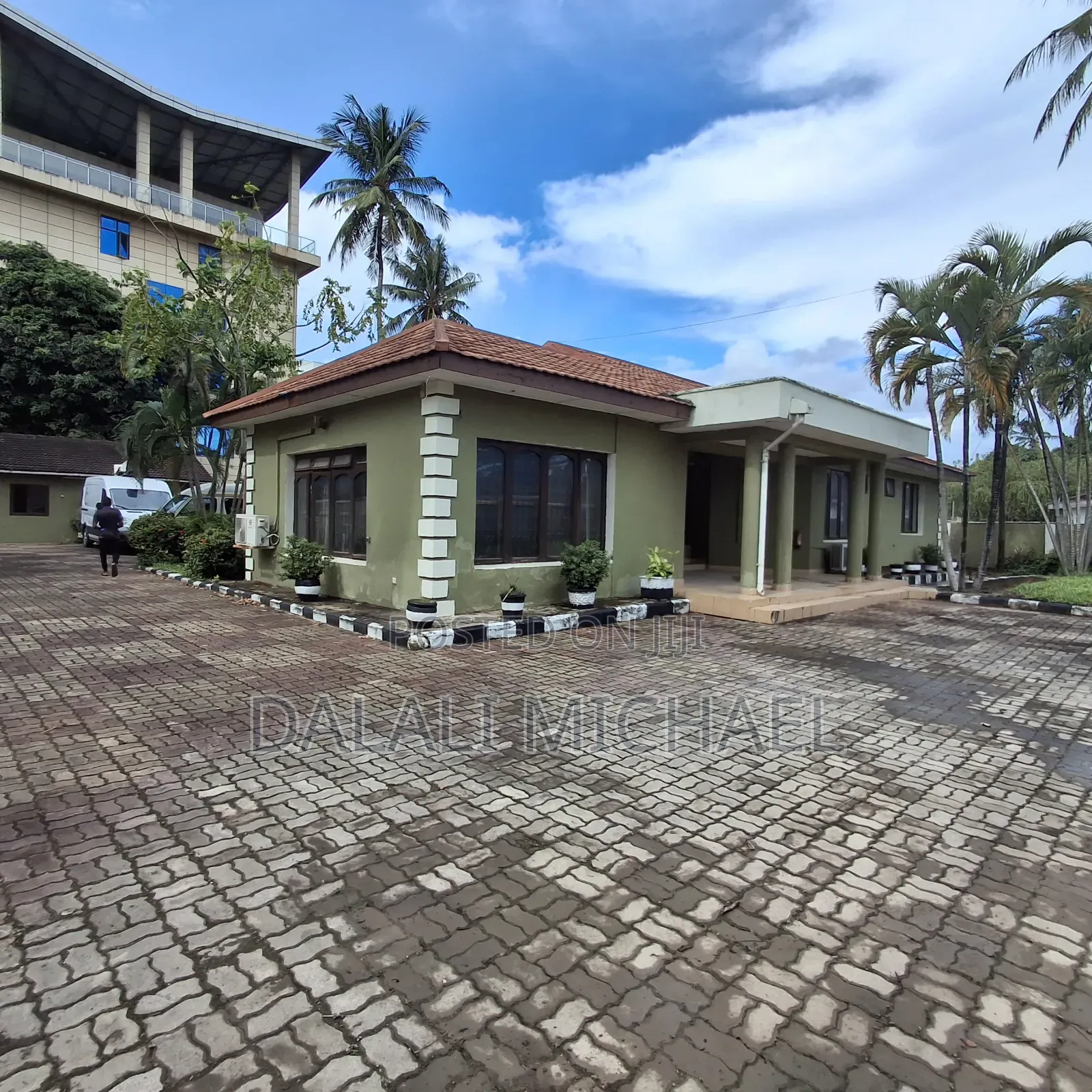 4bdrm House in Mikocheni for sale