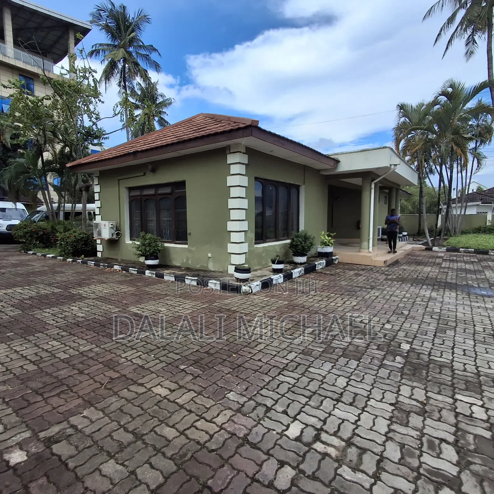 4bdrm House in Mikocheni for sale