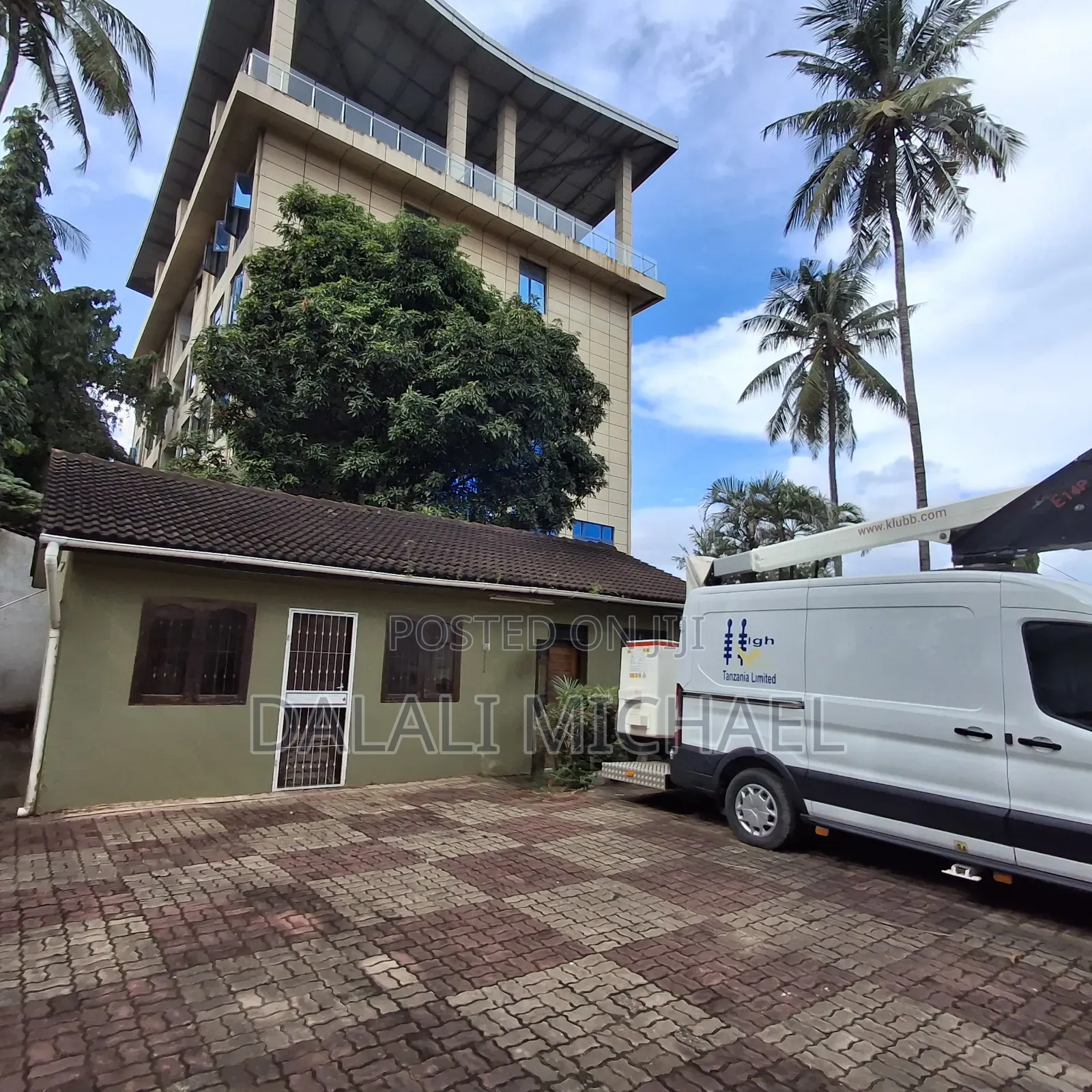 4bdrm House in Mikocheni for sale