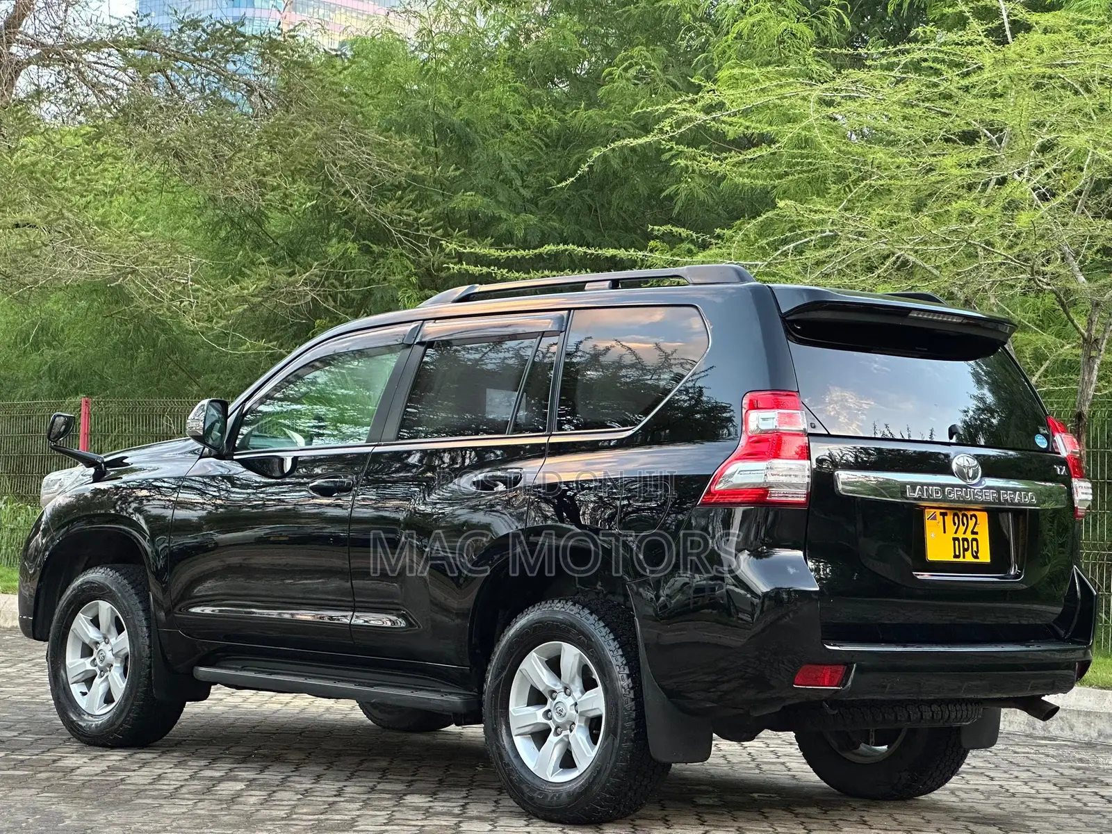 Toyota Land Cruiser Prado 2.7 i 2013 Black