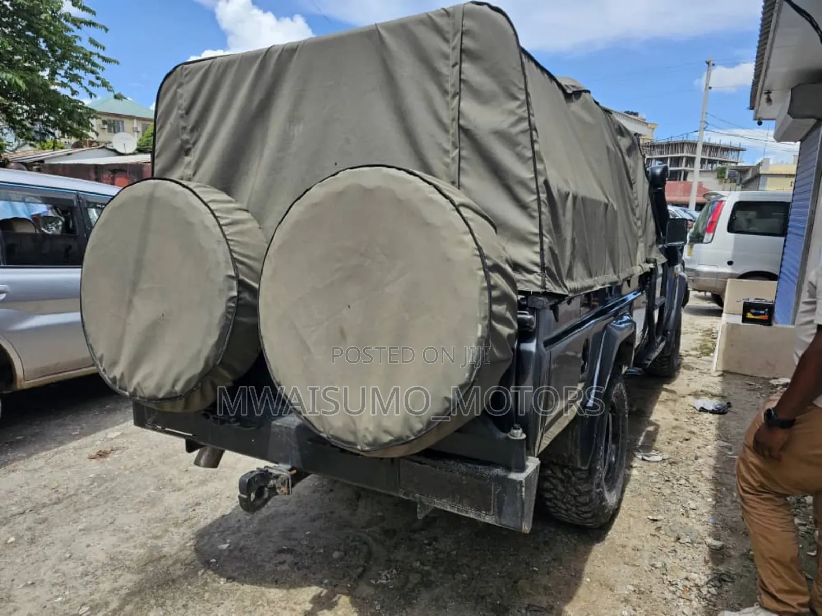 Toyota Land Cruiser 1998 Gray