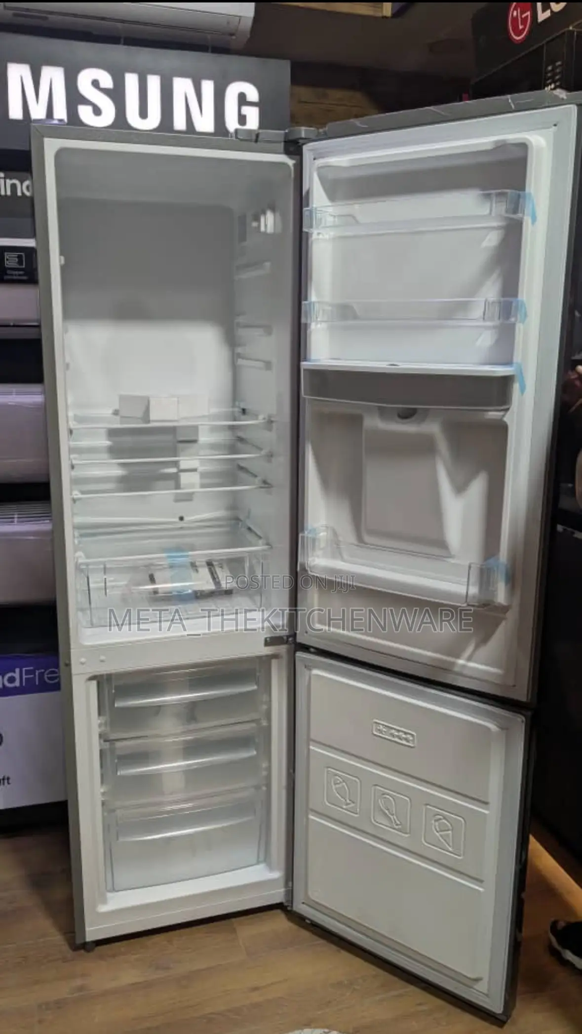 SPJ Refrigerator With Water Dispenser 263l