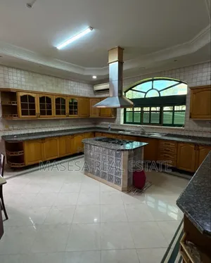 Furnished 4bdrm Villa in Oyster Bay for rent
