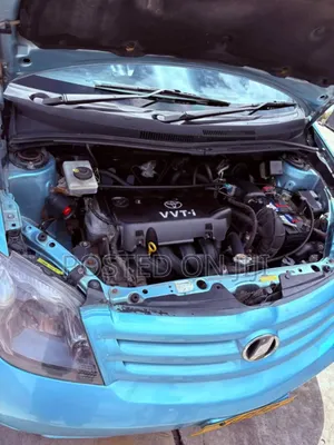 Toyota IST 2004 Blue