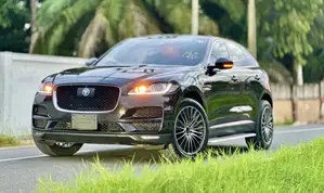 Jaguar F-Pace 2019 Black