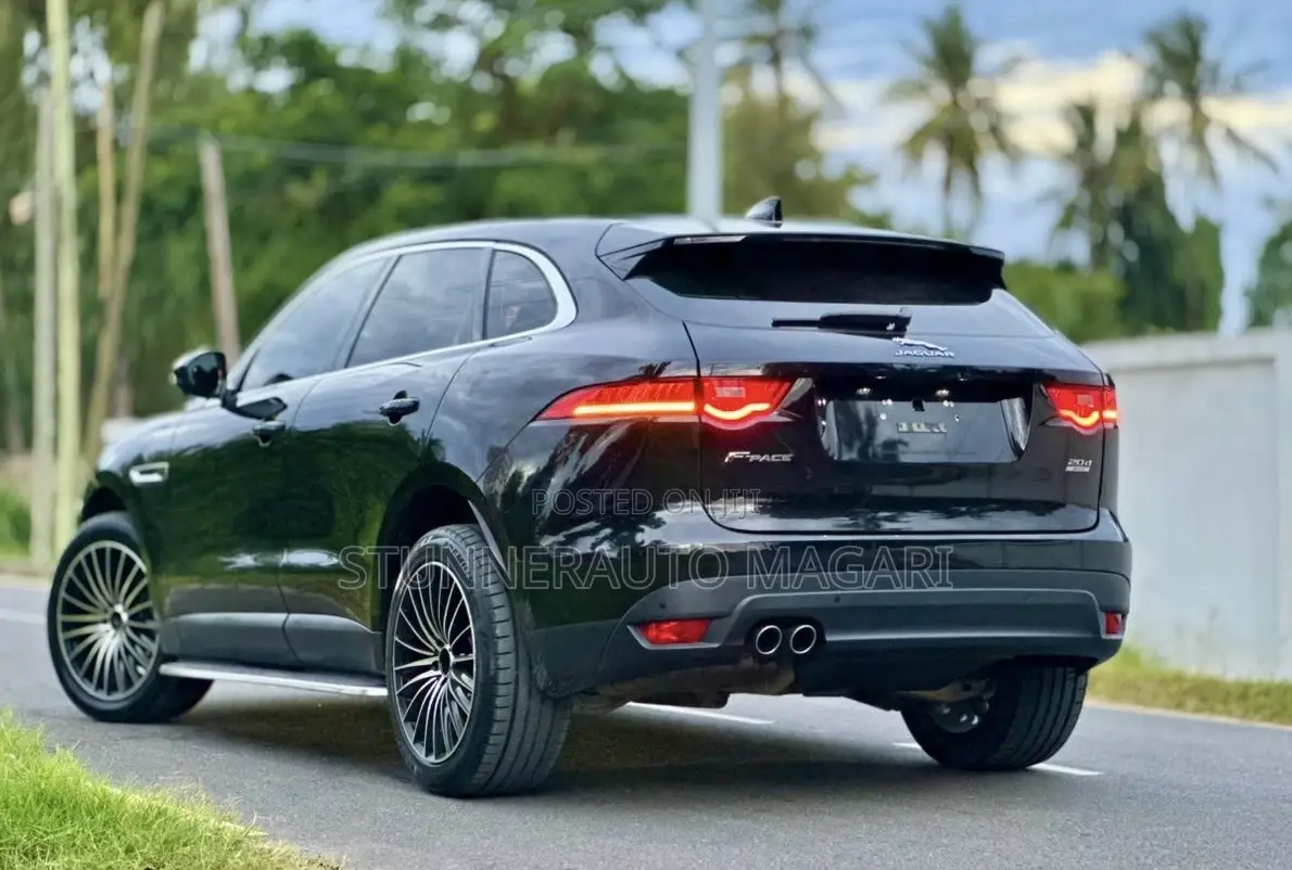 Jaguar F-Pace 2019 Black