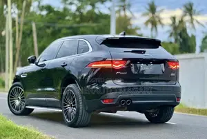 Jaguar F-Pace 2019 Black