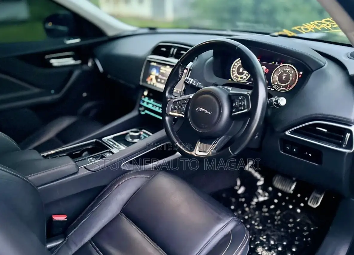 Jaguar F-Pace 2019 Black