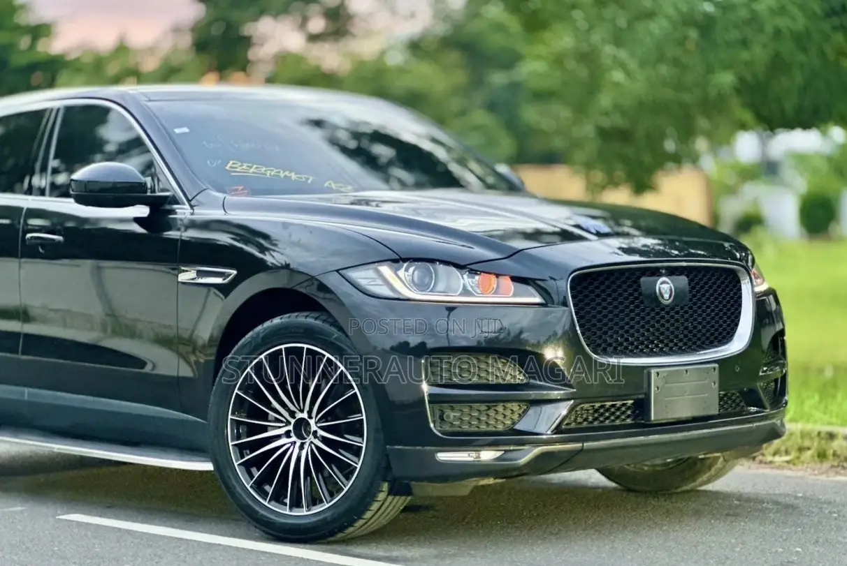 Jaguar F-Pace 2019 Black