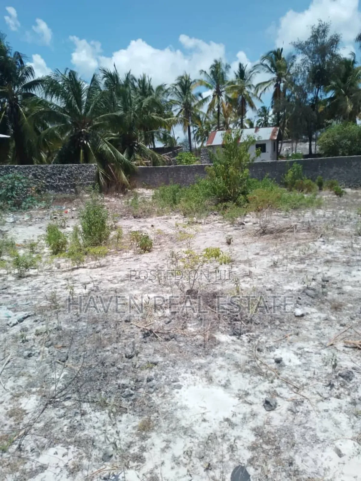 Second Beach Plot for Sale at Zanzibar