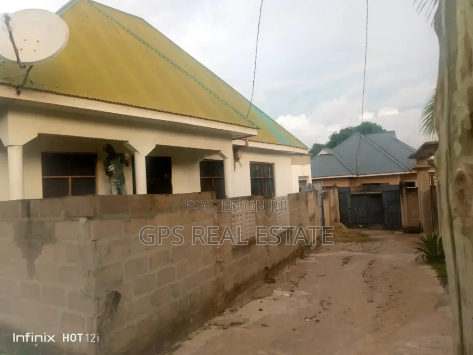 3bdrm House in Kimara Suka, Kinondoni for sale