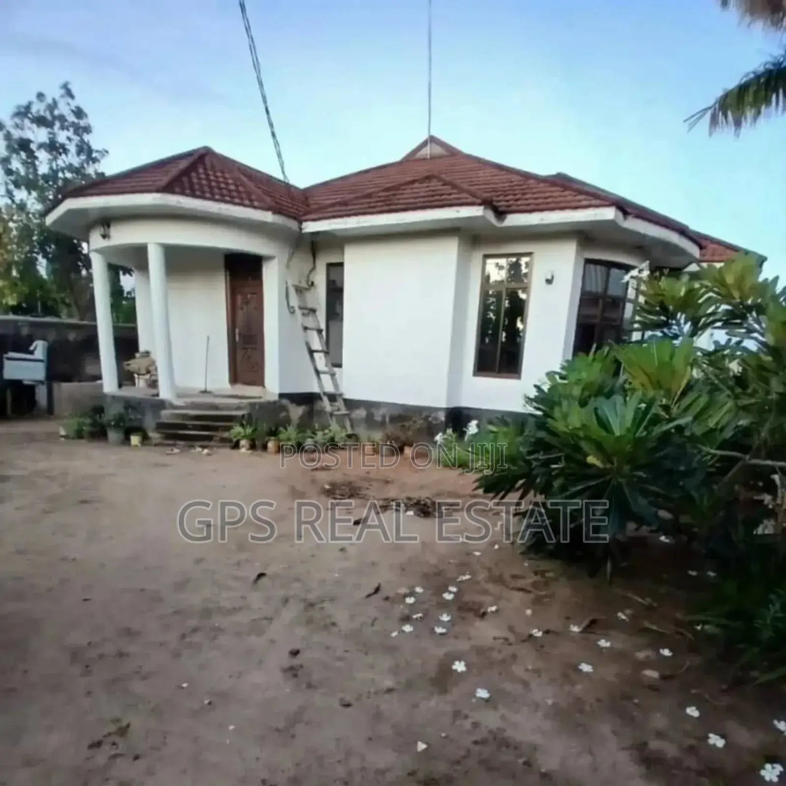 3bdrm House in Ununio, Kinondoni for sale