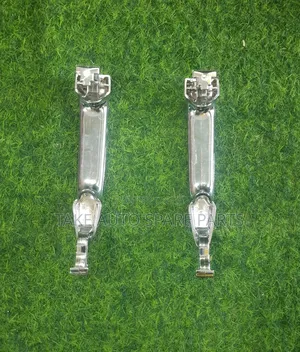 Toyota Noah. Door Handles
