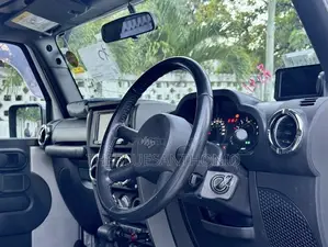 Jeep Wrangler 2010 Silver
