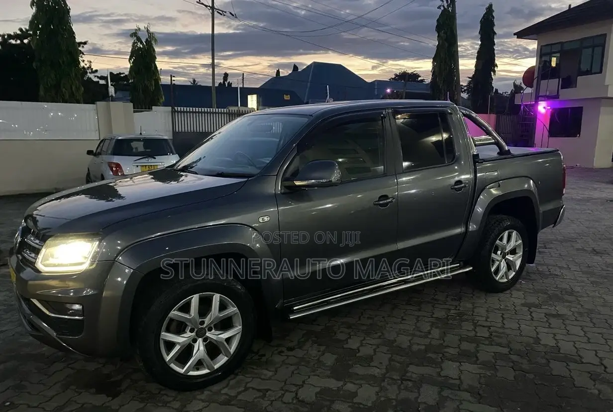 Volkswagen Amarok 2018 Gray