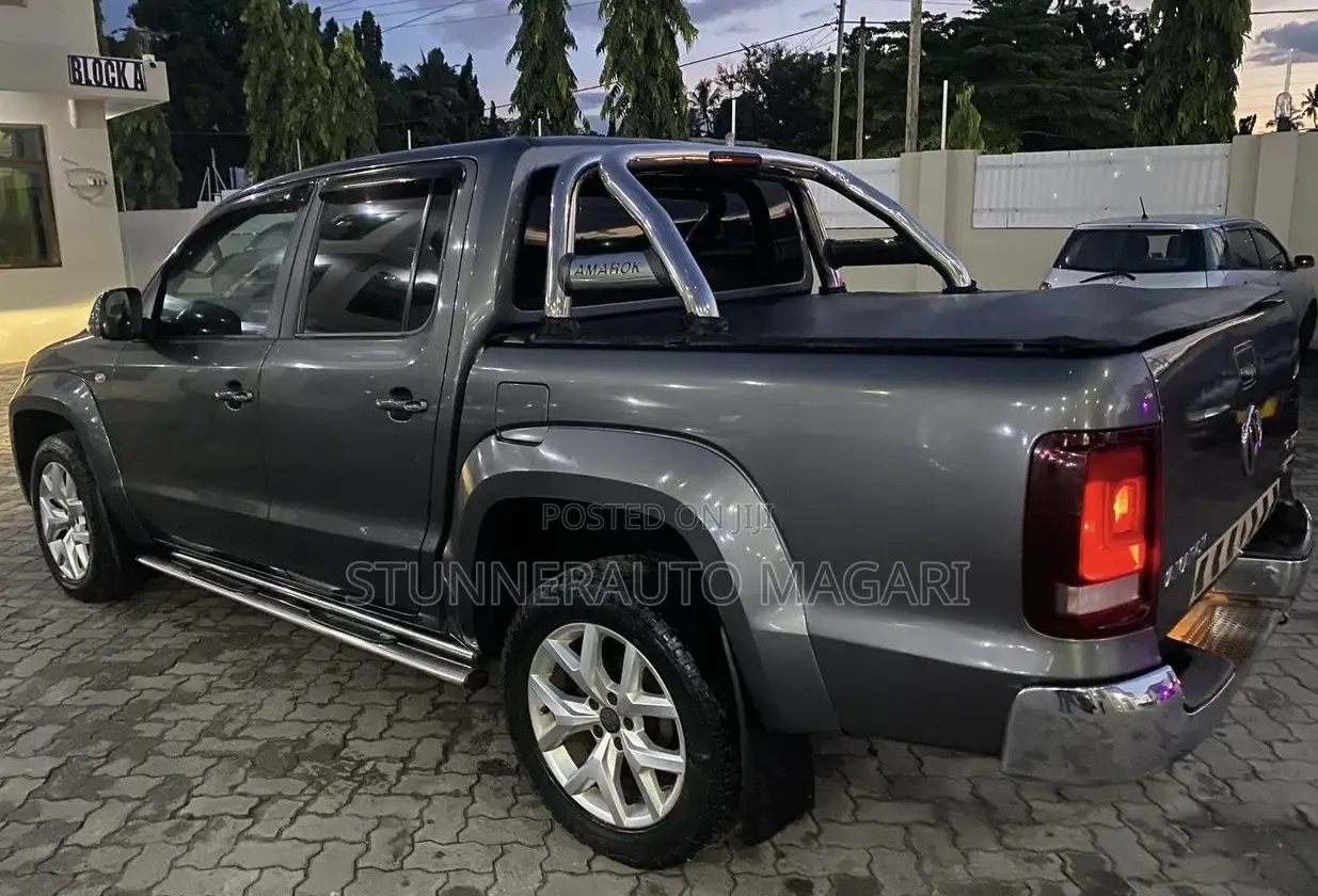 Volkswagen Amarok 2018 Gray