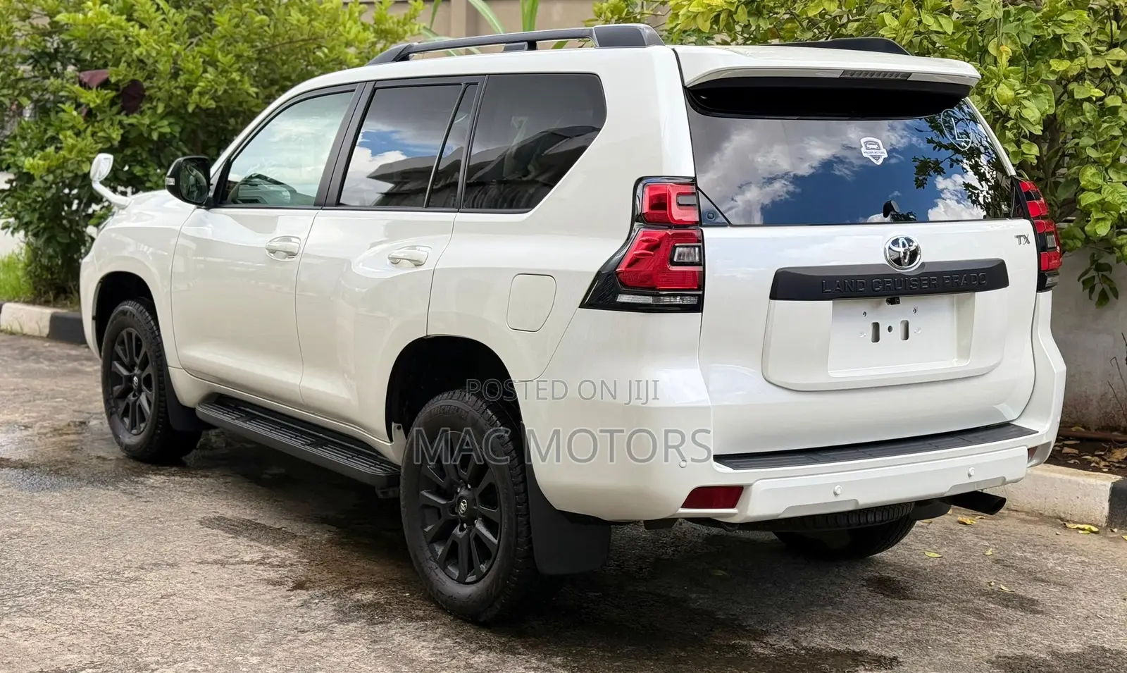 Toyota Land Cruiser Prado 2023 Pearl