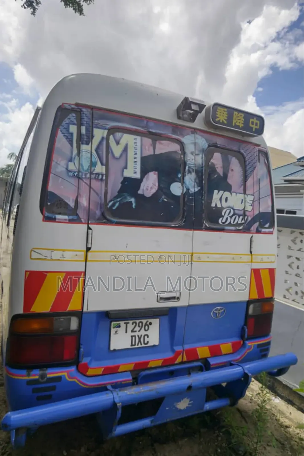 Toyota Coaster 2000 White