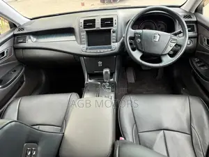 Toyota Crown 2009 Black