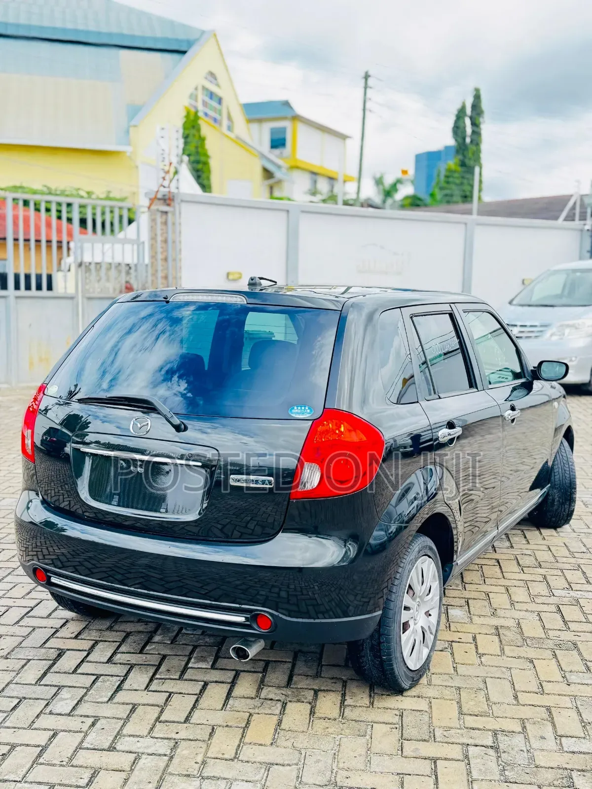 Mazda Verisa 2012 Black