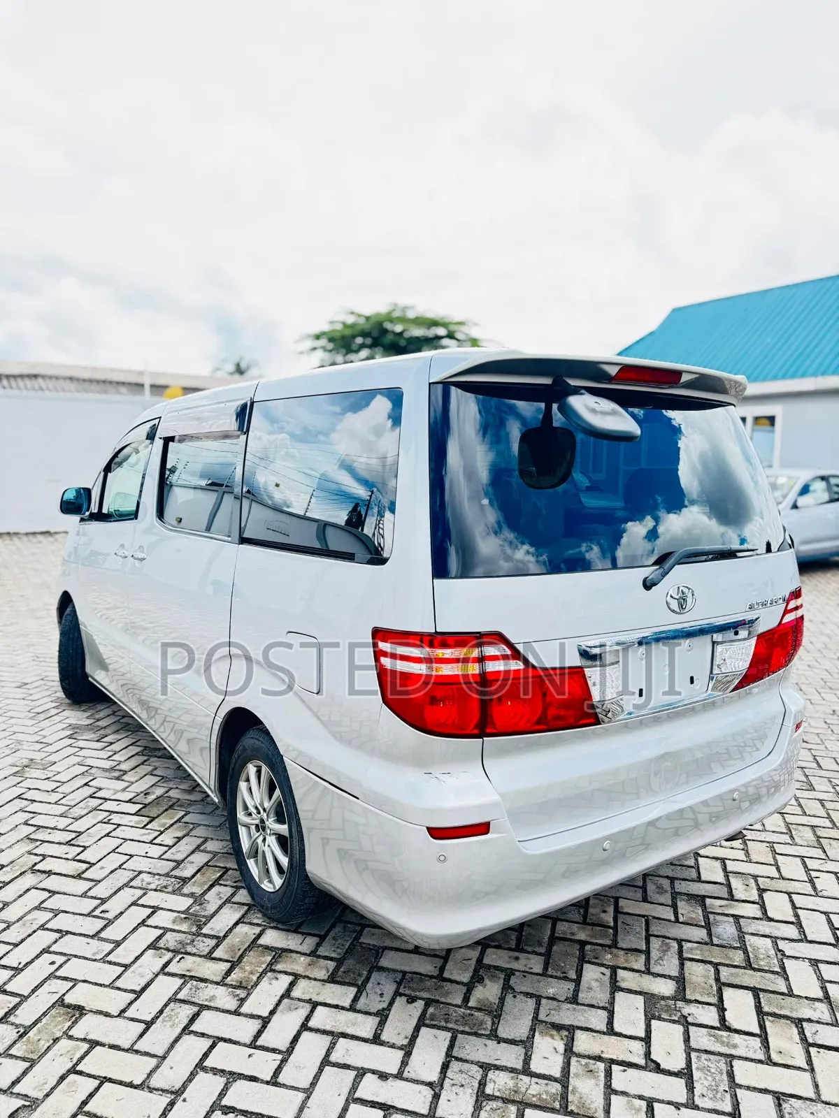 Toyota Alphard 2008 Silver