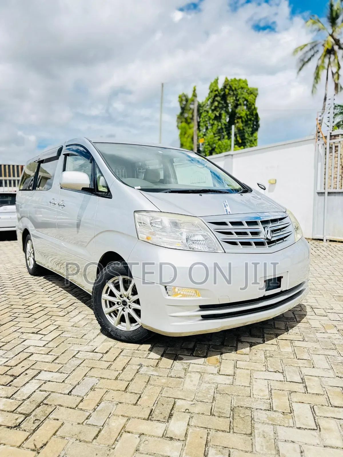 Toyota Alphard 2008 Silver