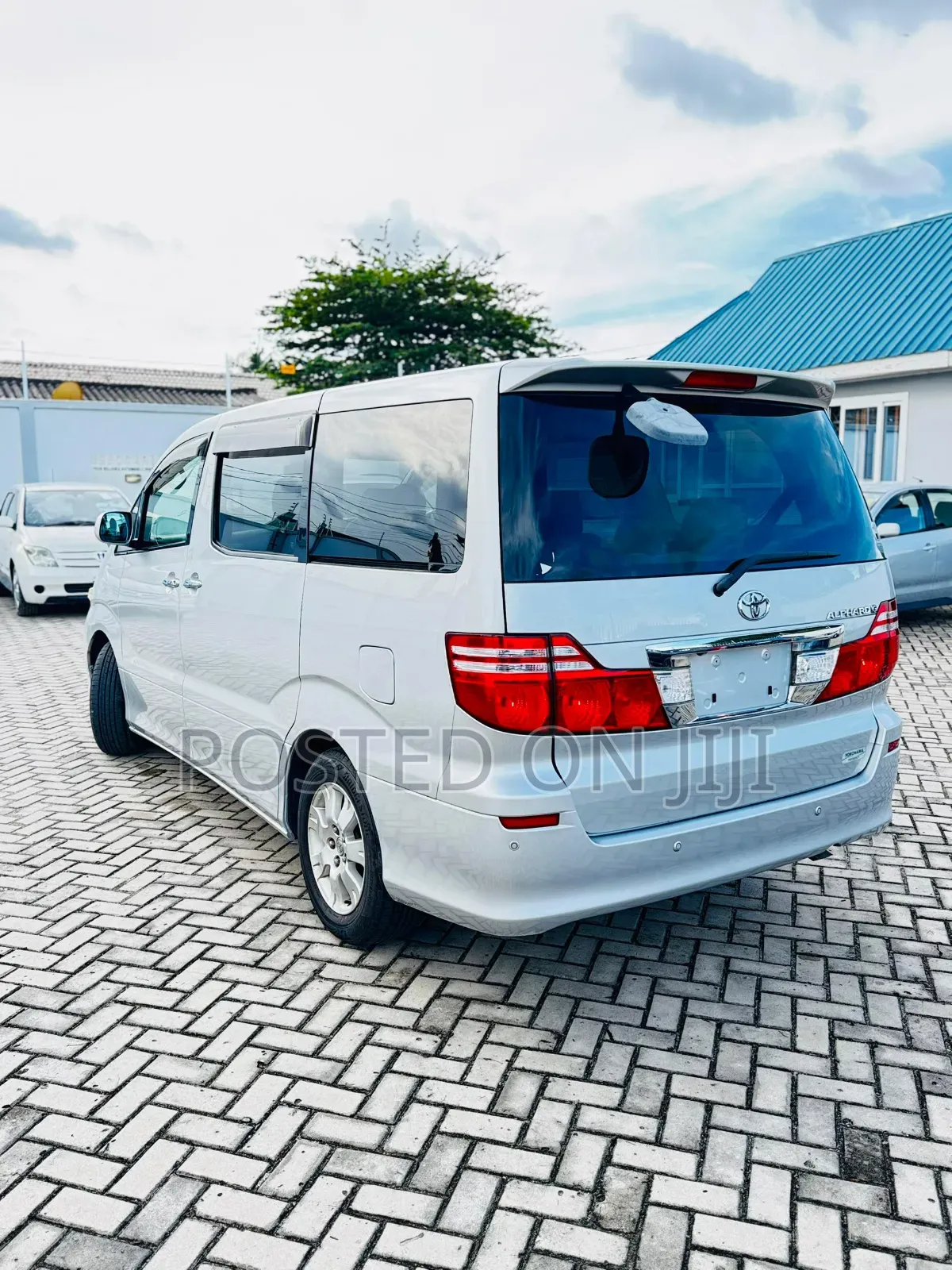 Toyota Alphard 2006 Silver