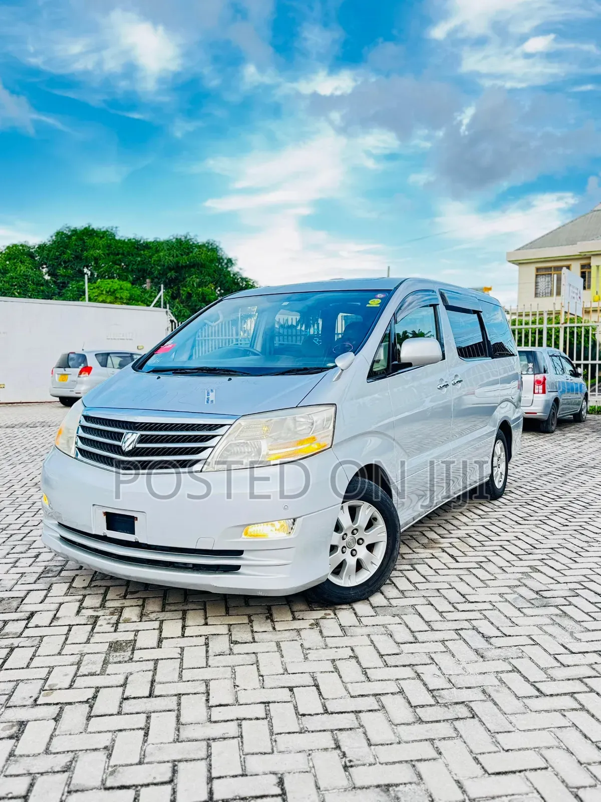 Toyota Alphard 2006 Silver