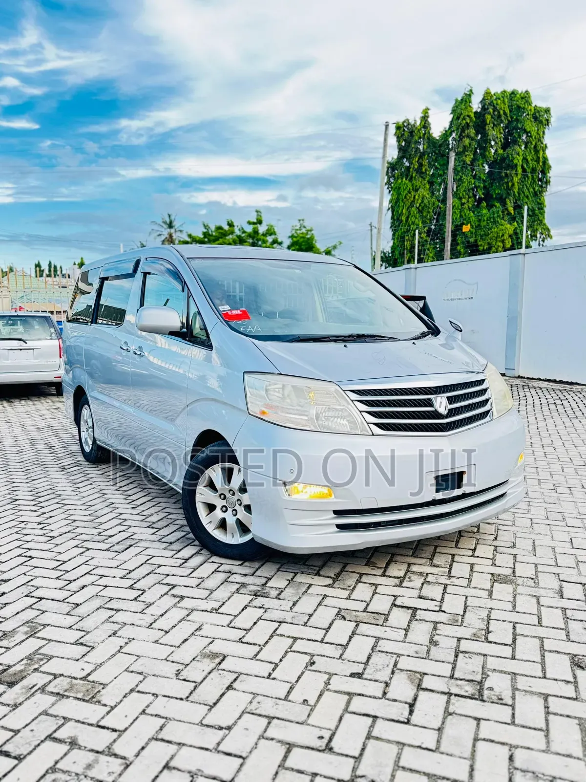 Toyota Alphard 2006 Silver