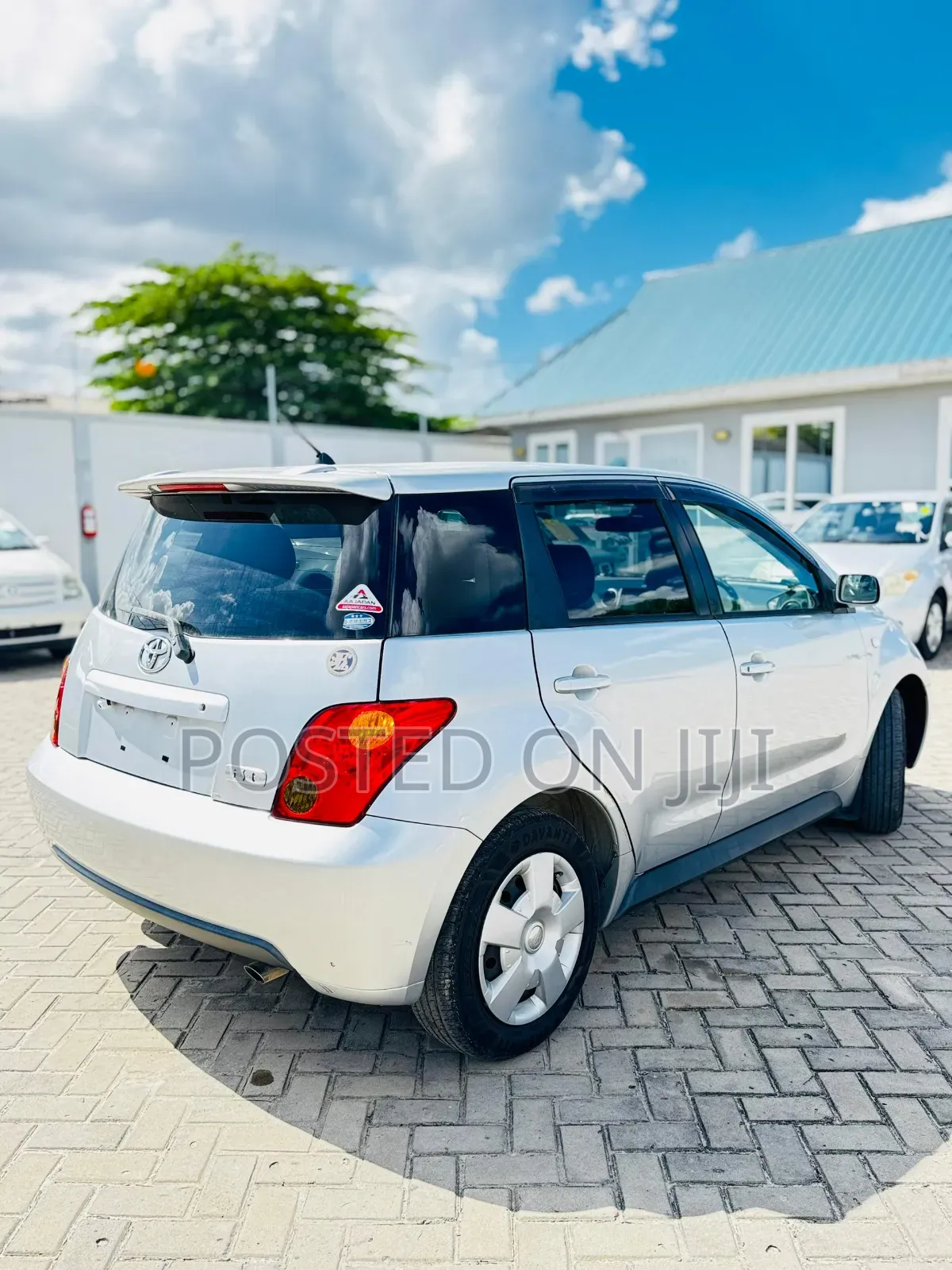 Toyota IST 2002 Silver
