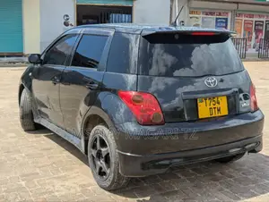 Toyota IST 2003 Black
