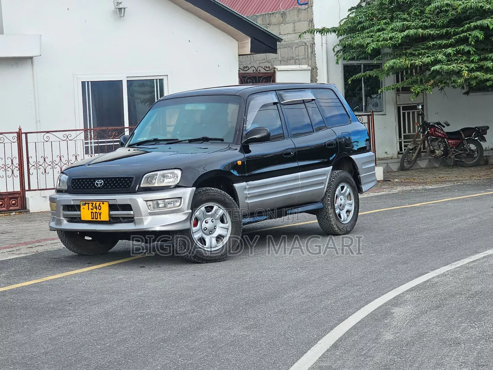 Toyota RAV4 1999 Black