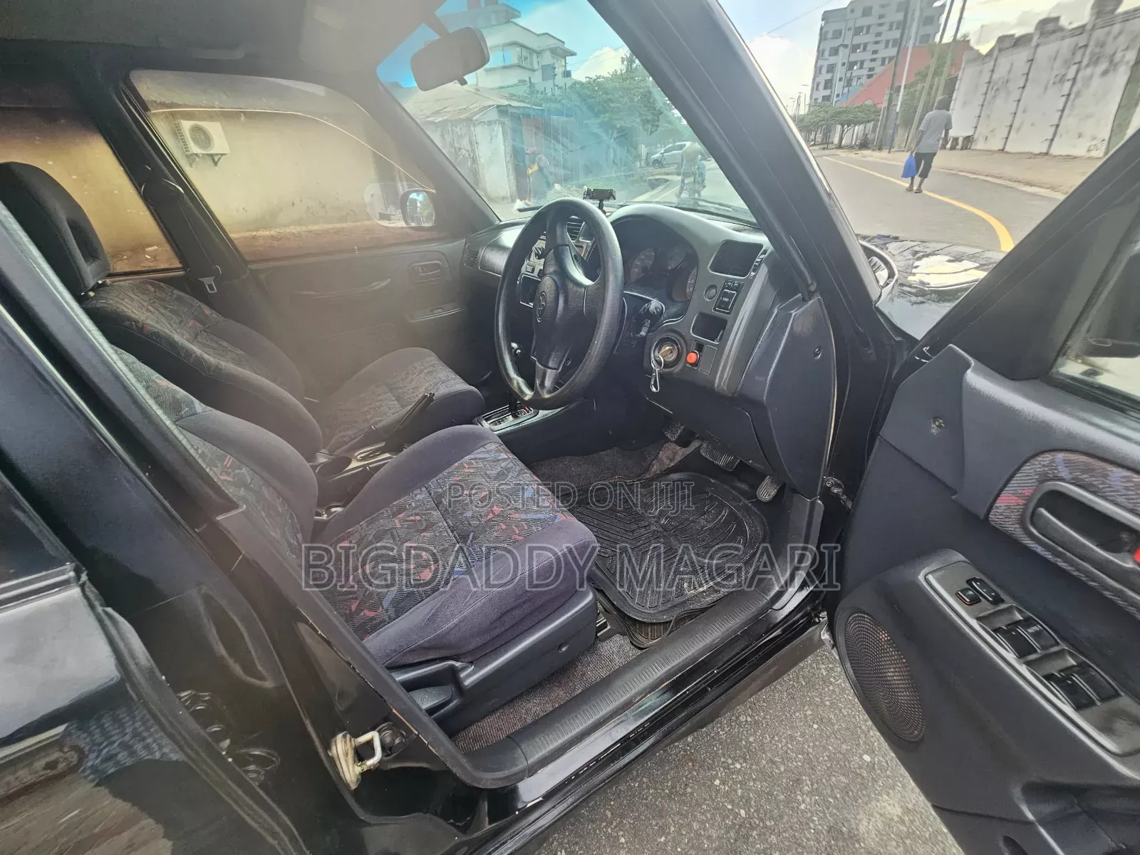 Toyota RAV4 1999 Black