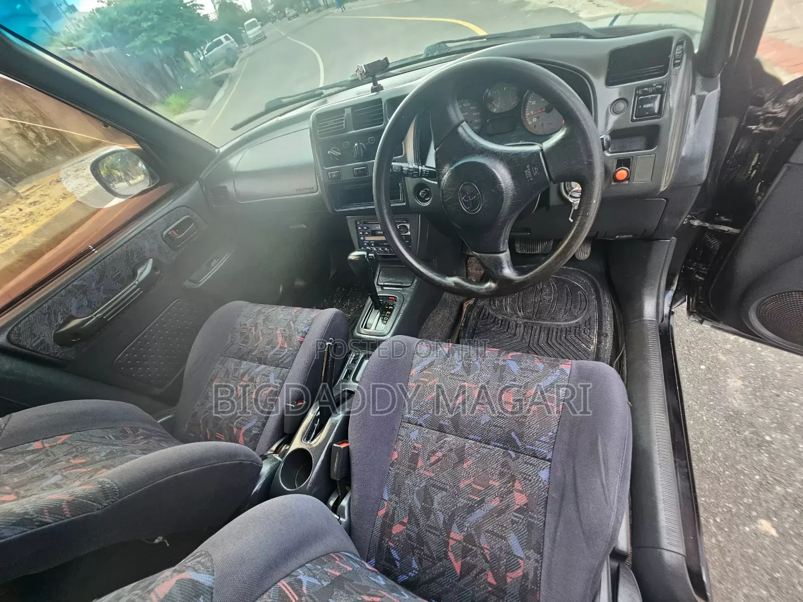 Toyota RAV4 1999 Black