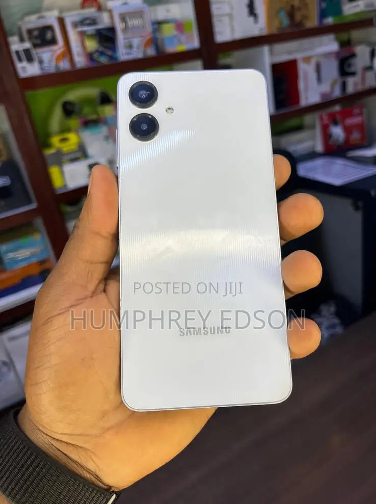 Samsung Galaxy A06 64 GB White